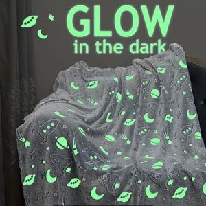 NIP Soft Glow In The Dark Space Blanket